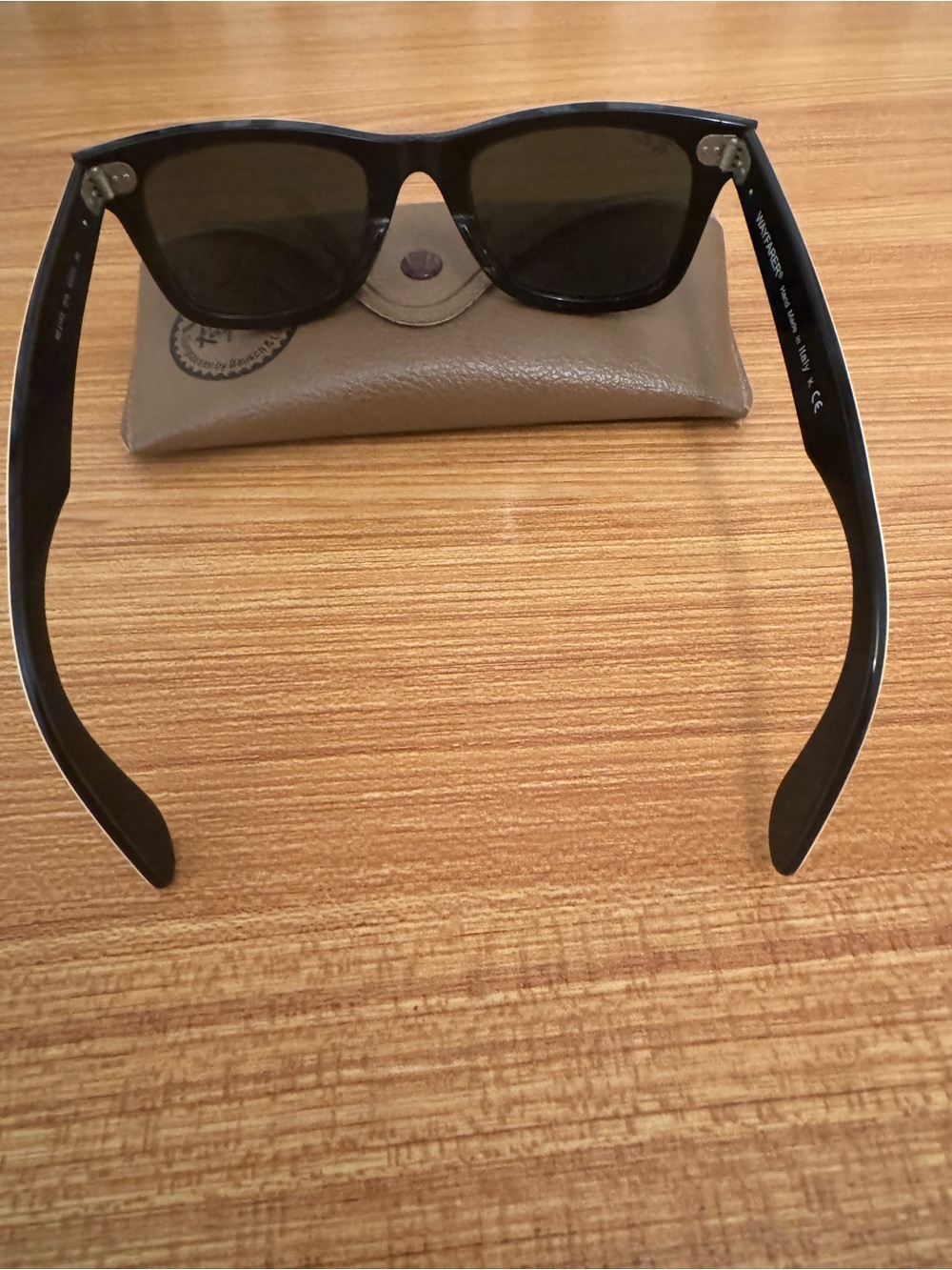 Authentic Ray-Ban White Frame Sunglasses with Black Lenses - Picture 6 of 9
